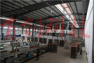 1545724792904527.jpg 枸杞生產(chǎn)車間3.jpg